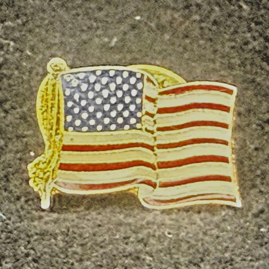 USA American Flag Patriotic Lapel Pin, Gold Tone Enamel Red White Blue