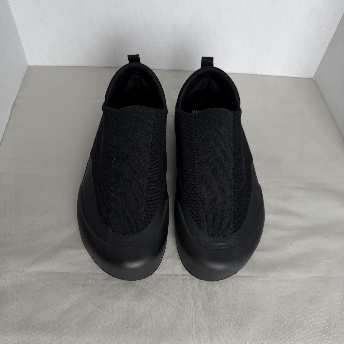Arc'teryx Kragg Men's Black Slip-On Casual Shoes US 8.5 Lightweight Knit.