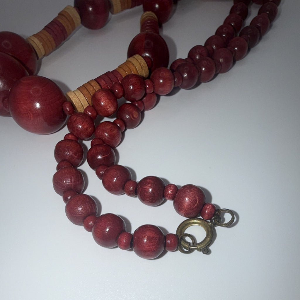 Red Tan Wood Beaded Ball Chain Necklace Round Beads Spring Ring Closure.