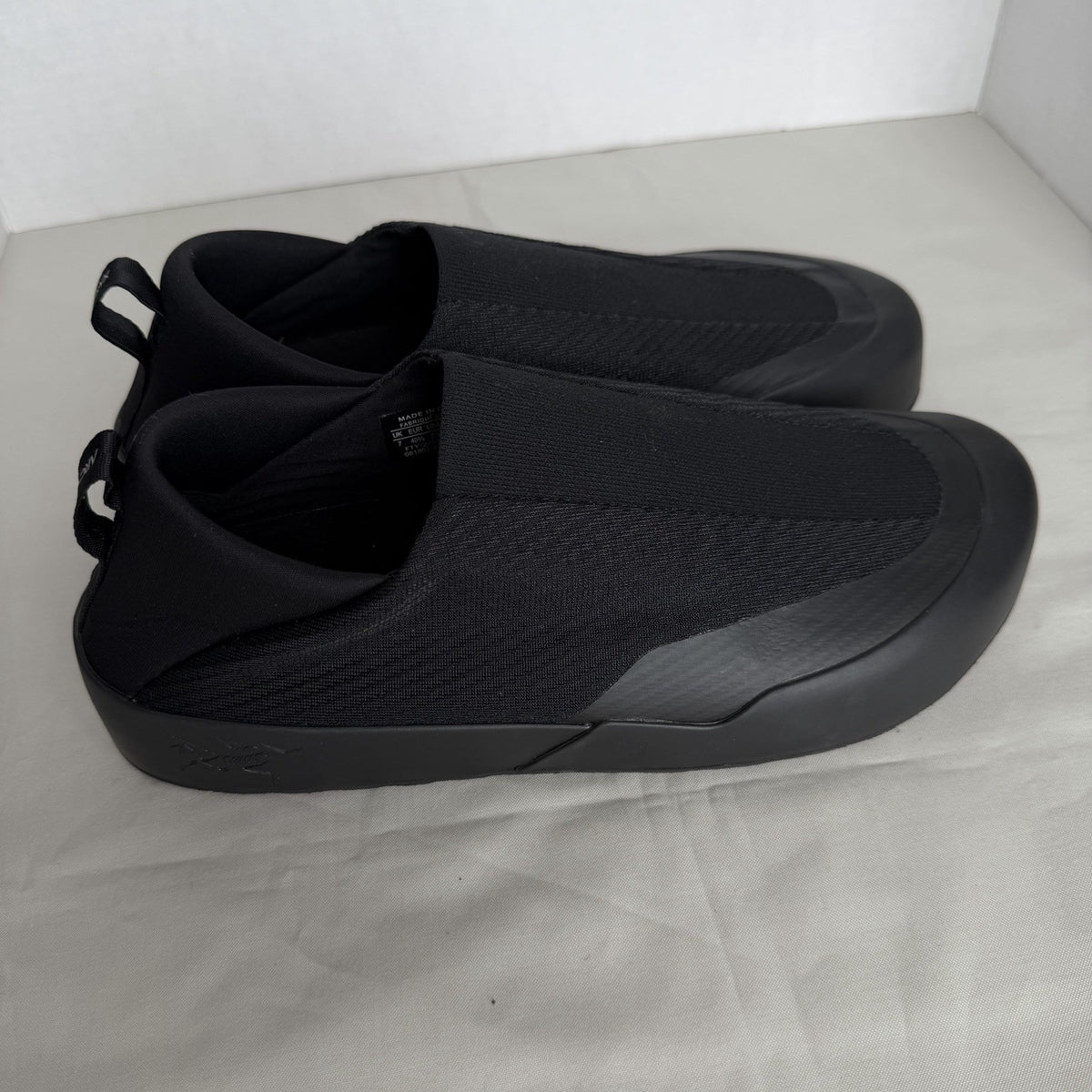 Arc'teryx Kragg Men's Black Slip-On Casual Shoes US 8.5 Lightweight Knit.
