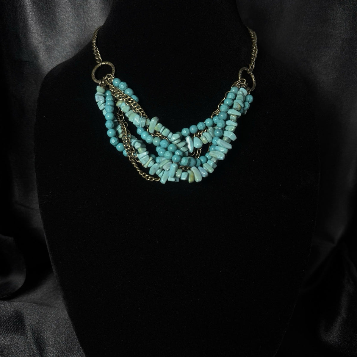 Blue Stone Chip Beaded Statement Necklace Bronze Tone Cable Chain Adjustable.