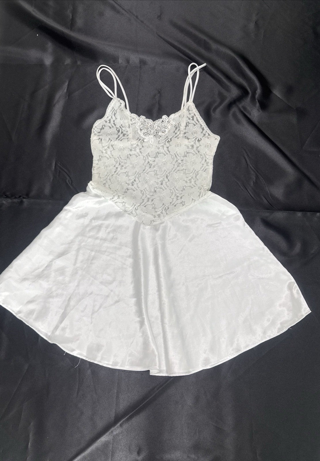 1 Cinema Etoile Women’s White Floral Lace Chemise Slip S Sleeveless Adjustable