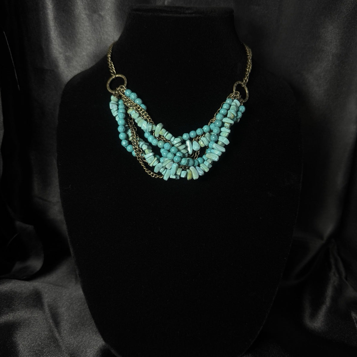 Blue Stone Chip Beaded Statement Necklace Bronze Tone Cable Chain Adjustable.