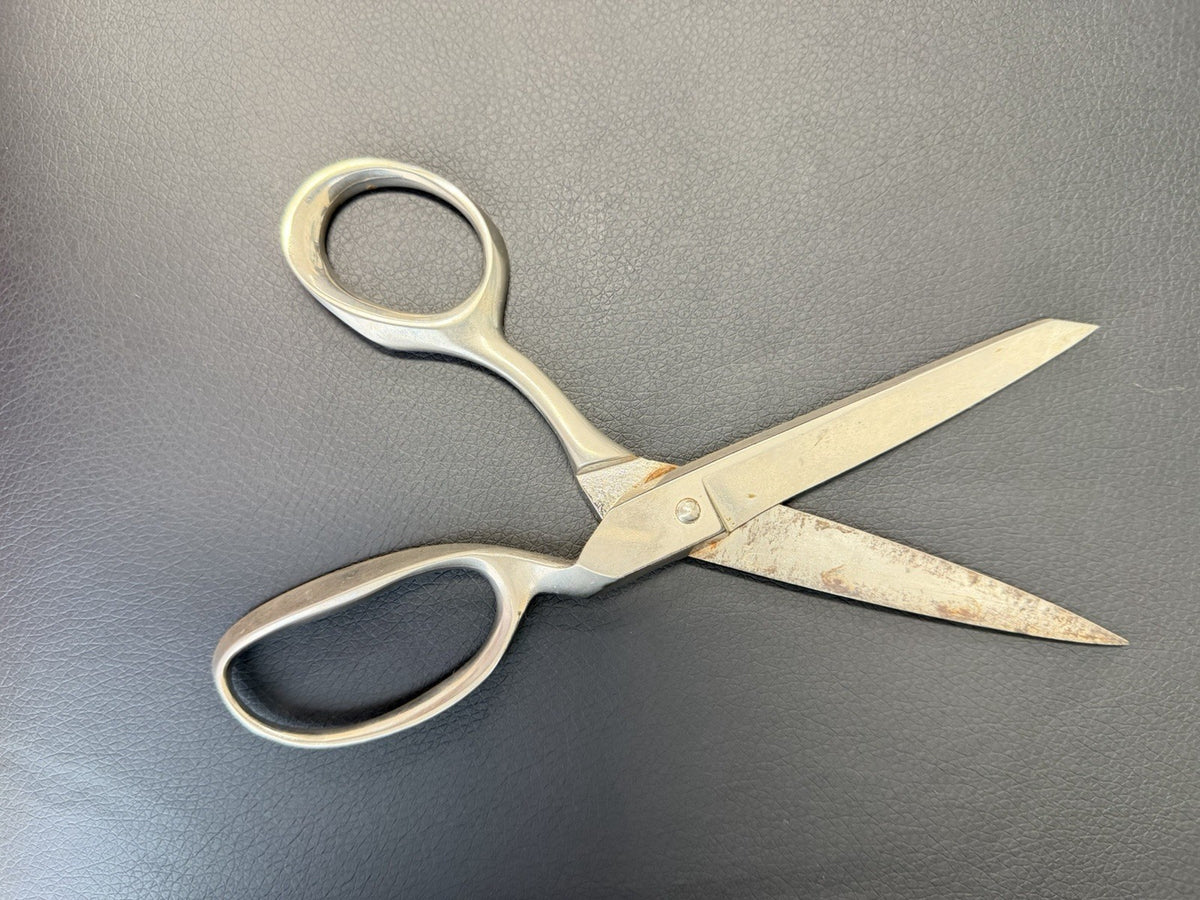 Vintage CUTCO Scissors 70 JB Seamstress Shears Sewing Fabric 8” USA .