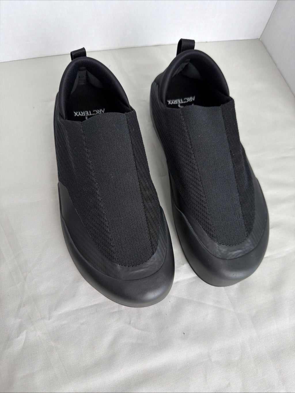 Arc'teryx Kragg Men's Black Slip-On Casual Shoes US 8.5 Lightweight Knit.